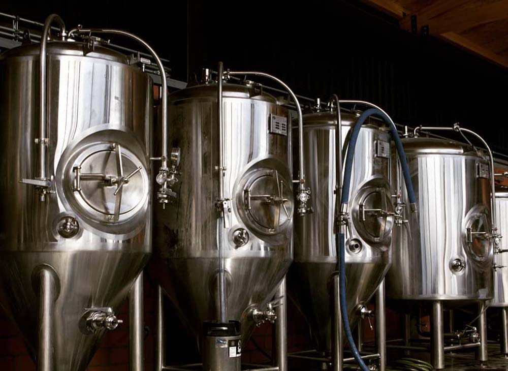 <b>Benefits of Stainless Steel Conical Fermenters and How to Offset the Cost by Reusing Yeast</b>